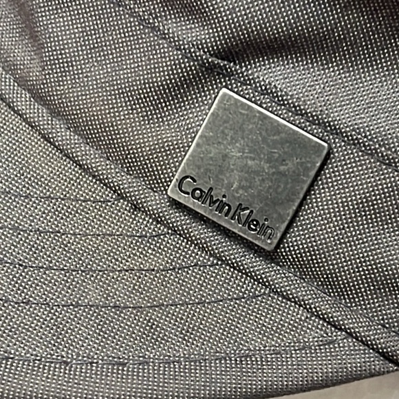 Saucy Calvin Klein Grey Newsboy Cap Size S/M - Picture 5 of 10
